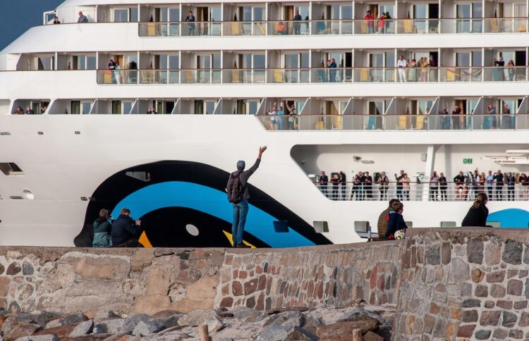 ディズニークルーズ船内で開かれるおすすめイベントは？予約のコツと注意点を紹介